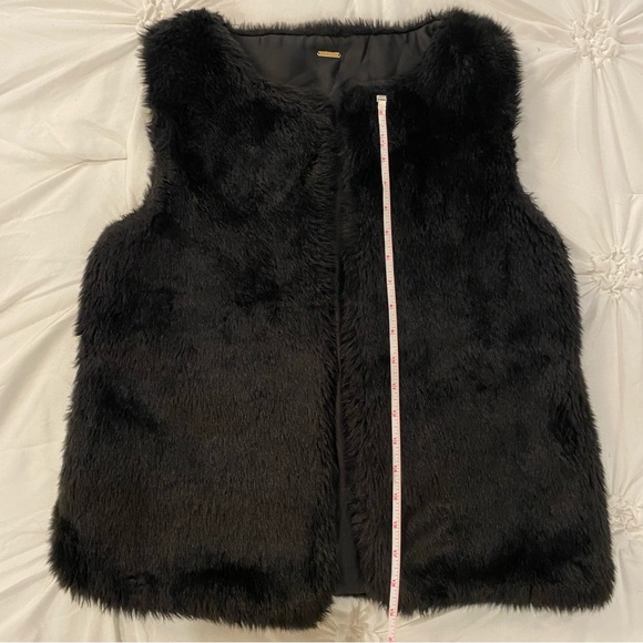 ALDO Faux Fur black Vest - Picture 6 of 7